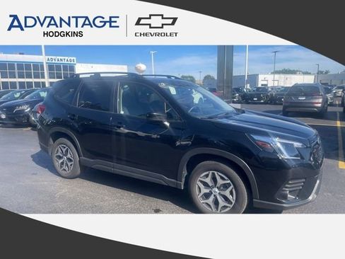 Used 2024 Subaru Forester Premium AWD/4WD image 1