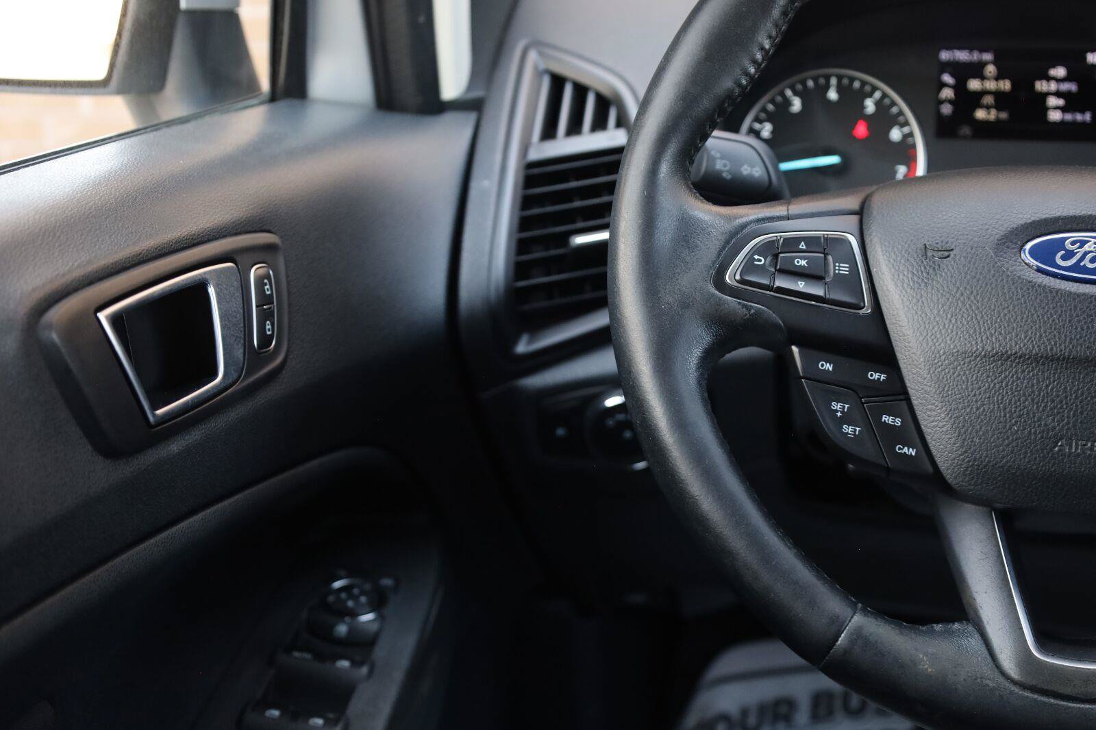 Used 2018 Ford EcoSport SE w/ SE Convenience Package FWD image 31