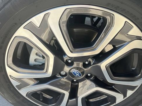 Used 2023 Subaru Ascent Limited w/ Technology Package AWD/4WD image 15