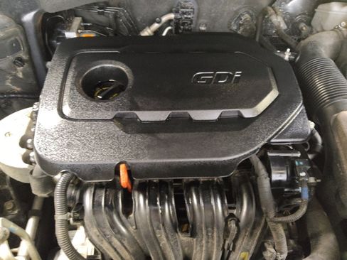 Used 2020 Hyundai Santa Fe Limited FWD image 30