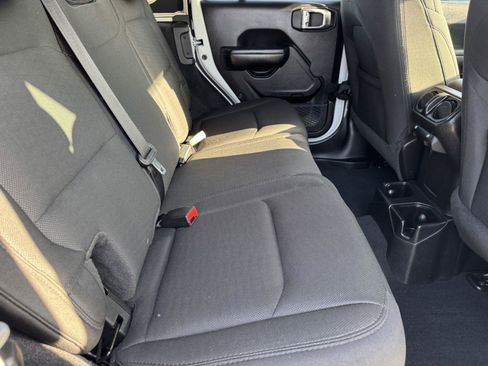 Used 2020 Jeep Wrangler Unlimited Sport S AWD/4WD image 10