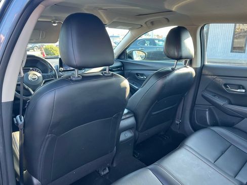 Used 2024 Nissan Sentra SR w/ SR Premium Package FWD image 19