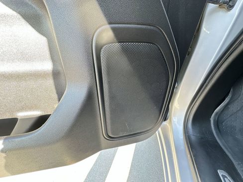 Used 2020 Chevrolet Silverado 1500 LT image 22