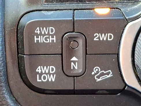 Used 2024 RAM 2500 Tradesman w/ Chrome Appearance Group image 26