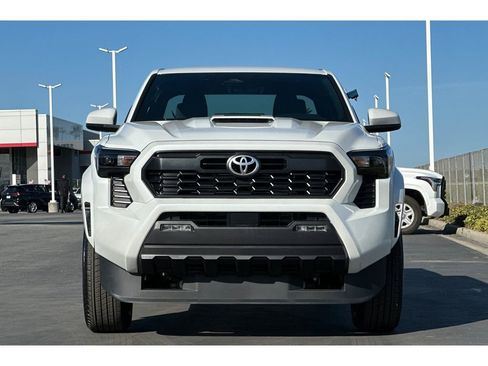New 2025 Toyota Tacoma TRD Sport image 8