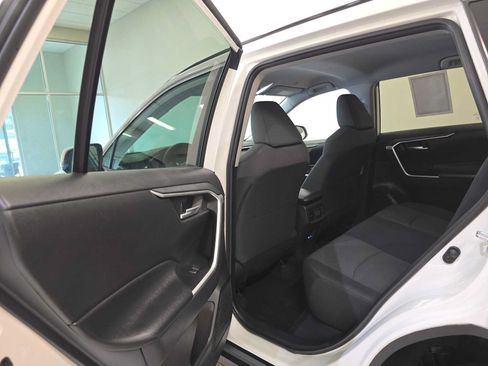 Used 2023 Toyota RAV4 XLE AWD/4WD image 24