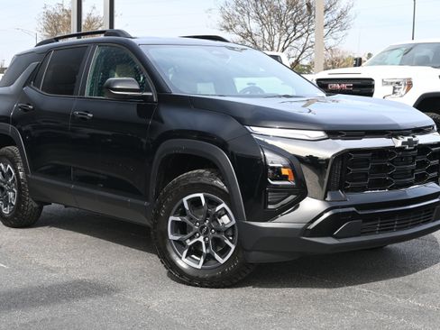 New 2026 Chevrolet Equinox ACTIV AWD/4WD image 2