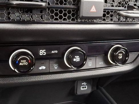 Certified 2024 Honda HR-V LX image 16