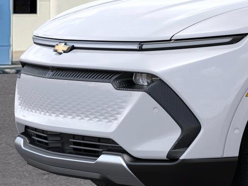 New 2025 Chevrolet Equinox EV LT FWD image 37