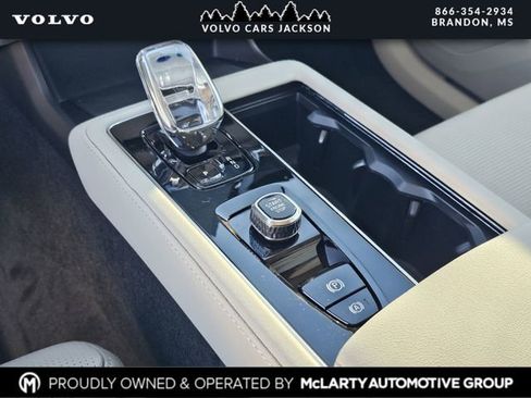 New 2026 Volvo XC90 B6 Ultra w/ Protection Package image 24