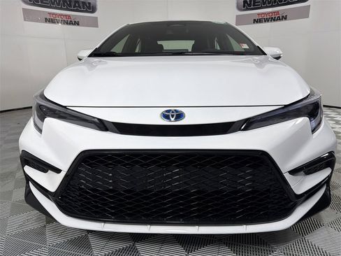 Used 2025 Toyota Corolla SE image 8