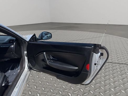 Used 2011 Maserati GranTurismo Convertible RWD image 23