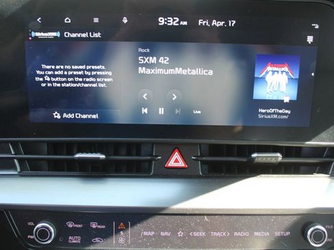 Used 2024 Kia Sportage EX image 43