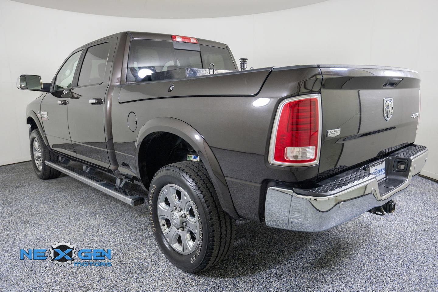 Used 2017 RAM 2500 Laramie w/ Convenience Group AWD/4WD image 6