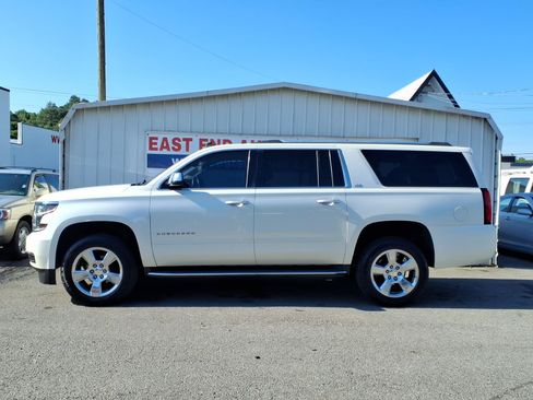 Used 2015 Chevrolet Suburban LTZ AWD/4WD image 2
