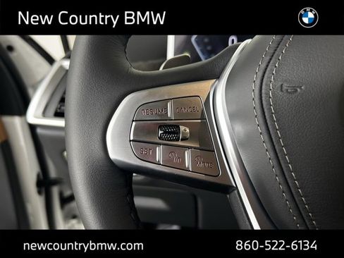 New 2026 BMW X7 xDrive40i w/ Premium Package image 16