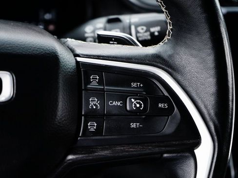 Used 2021 Jeep Grand Cherokee L Limited image 26