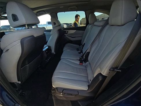 Certified 2023 Acura MDX SH-AWD w/ Technology Package image 8