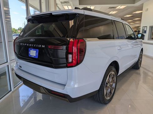 New 2026 Ford Expedition King Ranch AWD/4WD image 4