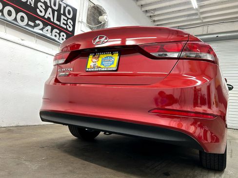 Used 2018 Hyundai Elantra SEL image 6
