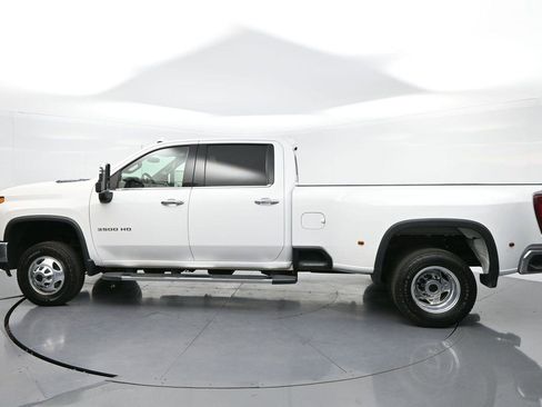 Used 2022 Chevrolet Silverado 3500 LTZ w/ LTZ Convenience Package AWD/4WD image 4