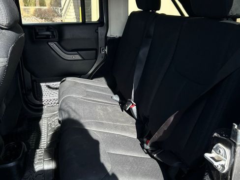 Used 2017 Jeep Wrangler Unlimited Sport w/ Quick Order Package 23S image 10