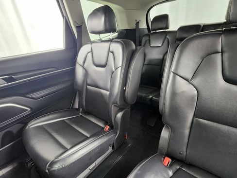 Used 2025 Kia Telluride S AWD/4WD image 14