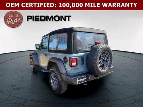 Used 2024 Jeep Wrangler Sport AWD/4WD image 9