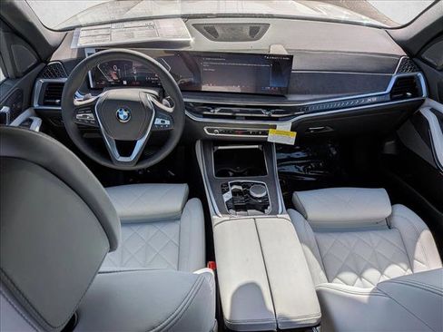 New 2026 BMW X5 xDrive40i AWD/4WD image 14