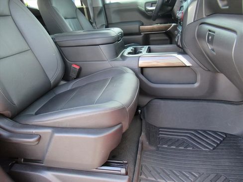 Certified 2022 Chevrolet Silverado 1500 RST image 11