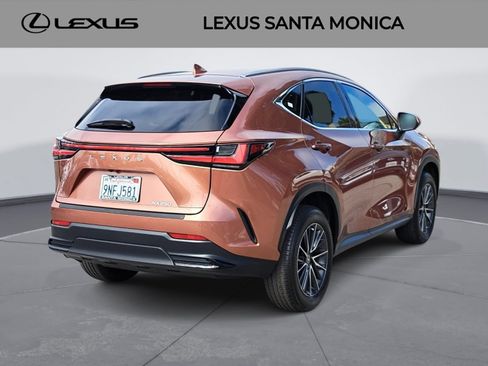 Used 2025 Lexus NX 250 FWD image 5