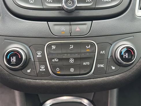 Used 2024 Chevrolet Malibu LT image 27