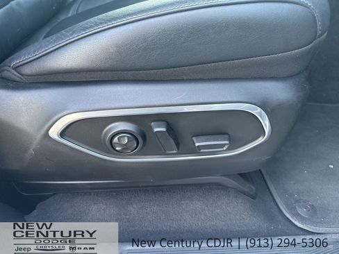 Used 2024 Jeep Wagoneer Series III image 25