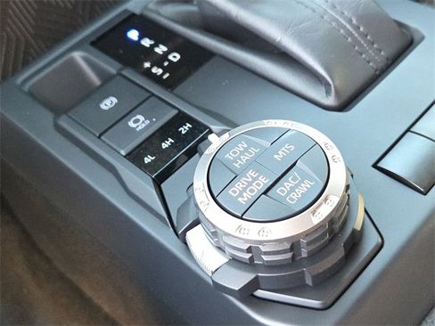 Used 2024 Toyota Tacoma TRD Off-Road image 23