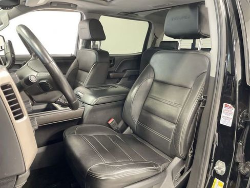 Used 2018 GMC Sierra 1500 Denali w/ Denali Ultimate Package image 11