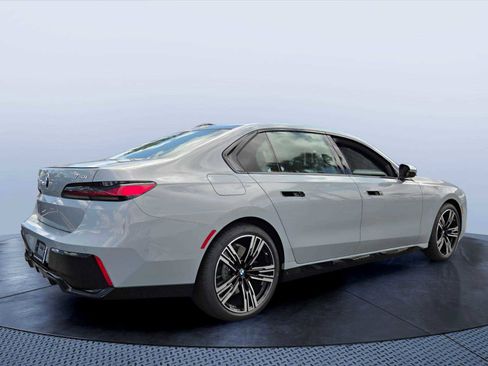 New 2026 BMW 740i RWD image 5
