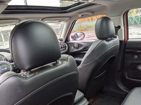 Used 2020 MINI Cooper Clubman S image 18