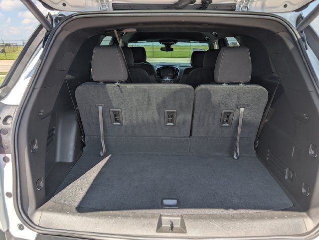 Used 2023 Chevrolet Traverse LT FWD image 10