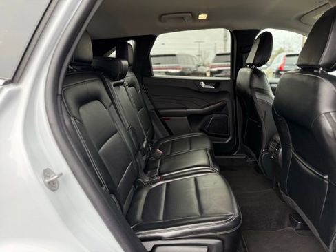 Certified 2025 Ford Escape Platinum image 20