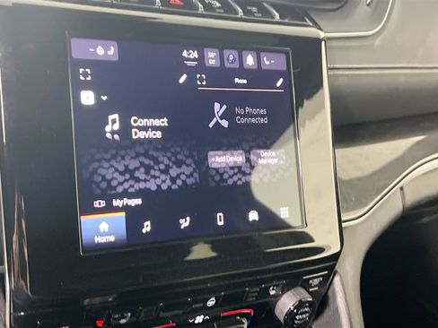 Used 2023 Jeep Grand Cherokee Altitude image 14