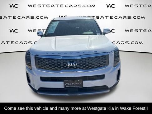 Used 2021 Kia Telluride LX image 2