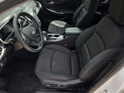Used 2024 Chevrolet Malibu LT FWD image 32