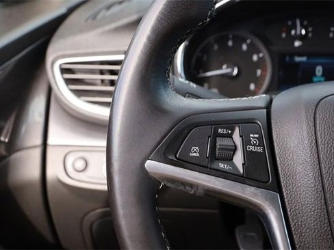 Used 2022 Buick Encore Preferred w/ Safety Package image 11