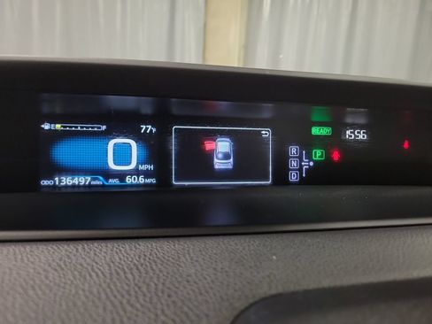 Used 2017 Toyota Prius Four w/ Advanced Technology Package FWD image 24