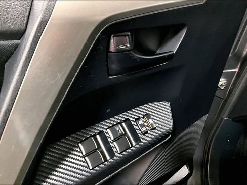 Used 2015 Toyota RAV4 LE image 30