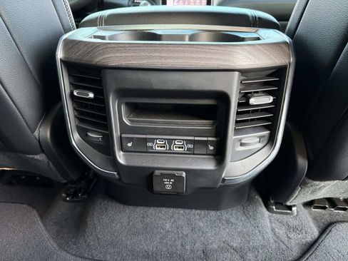 Used 2025 RAM 1500 Laramie AWD/4WD image 24