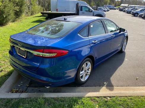 Used 2018 Ford Fusion S image 32