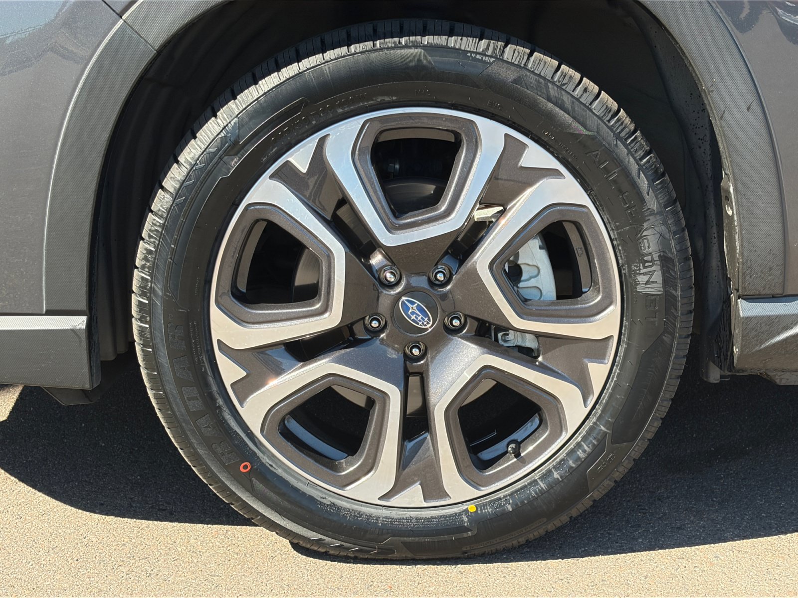 Used 2023 Subaru Ascent Limited w/ Technology Package AWD/4WD image 11