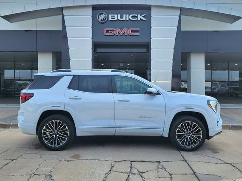 New 2026 GMC Terrain Denali image 3