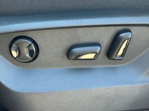 New 2026 Volkswagen Atlas SE FWD image 21